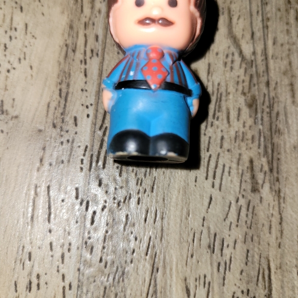 Vintage 1975 Kenner tree tots Figures And Little Chair - Picture 12 of 15